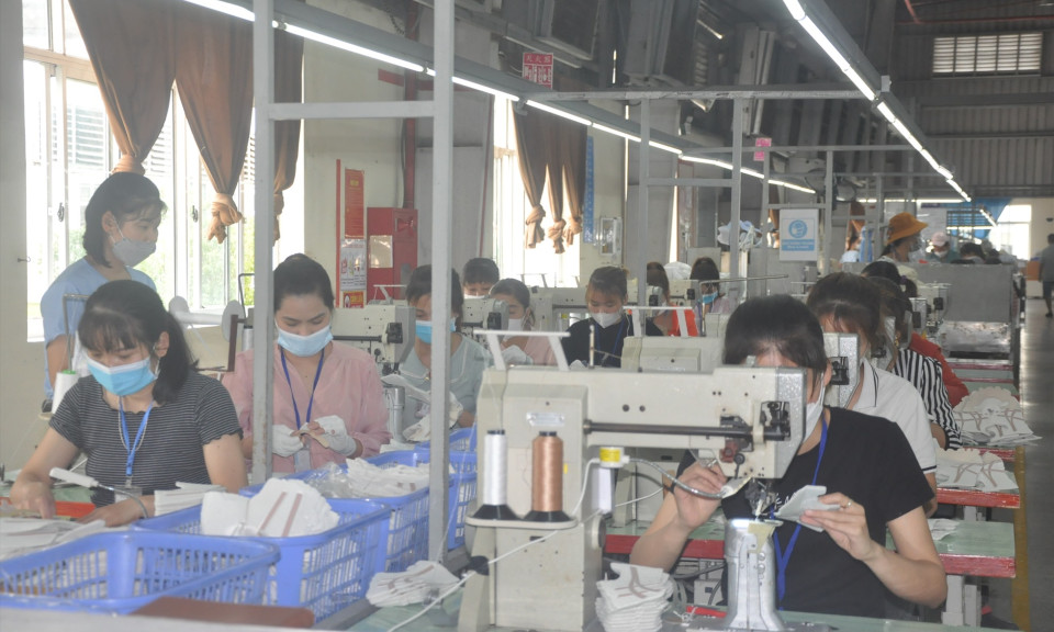 Những tiêu chí để điều chỉnh mức lương tối thiểu vùng
