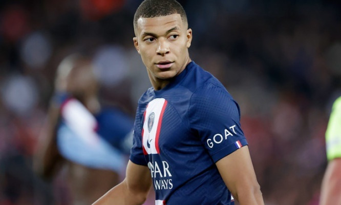 Vào mùa giải mới, PSG có động thái sốc với Mbappe