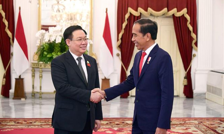 Chủ tịch Quốc hội Vương Đình Huệ hội kiến Tổng thống Indonesia Joko Widodo