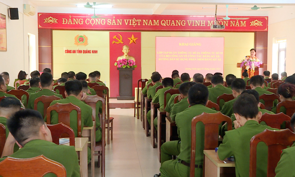 Tập huấn các Thông tư của Bộ Công an quy định về công tác đăng ký xe