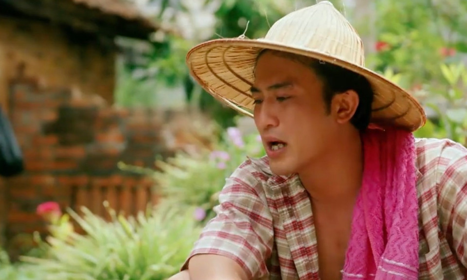 Xuất hiện chi tiết khiến khán giả “đảo chiều” với phim “Làng trong phố”