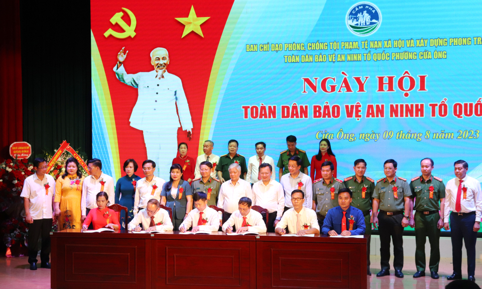 Đồng chí Chủ tịch Ủy ban MTTQ Việt Nam dự “Ngày hội toàn dân bảo vệ an ninh Tổ quốc” tại Quảng Ninh