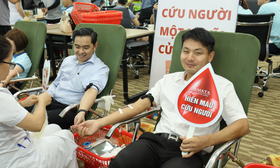 Ngày hội hiến máu "Giọt hồng yêu thương" tại Khu công nghiệp Sông Khoai