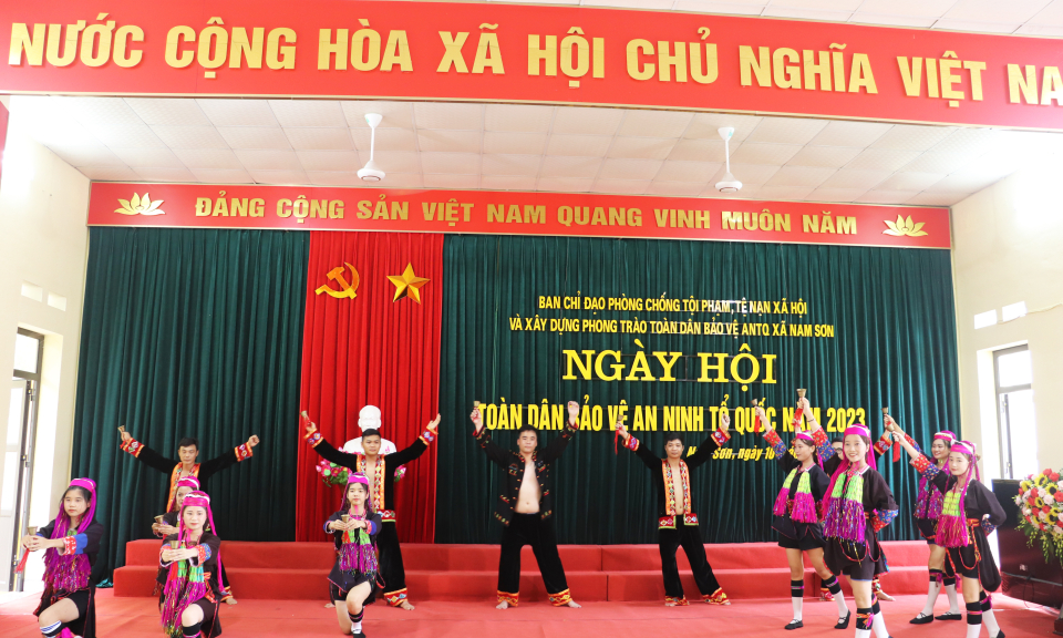 “Ngày hội toàn dân bảo vệ an ninh Tổ quốc” và “Công an lắng nghe ý kiến nhân dân” năm 2023