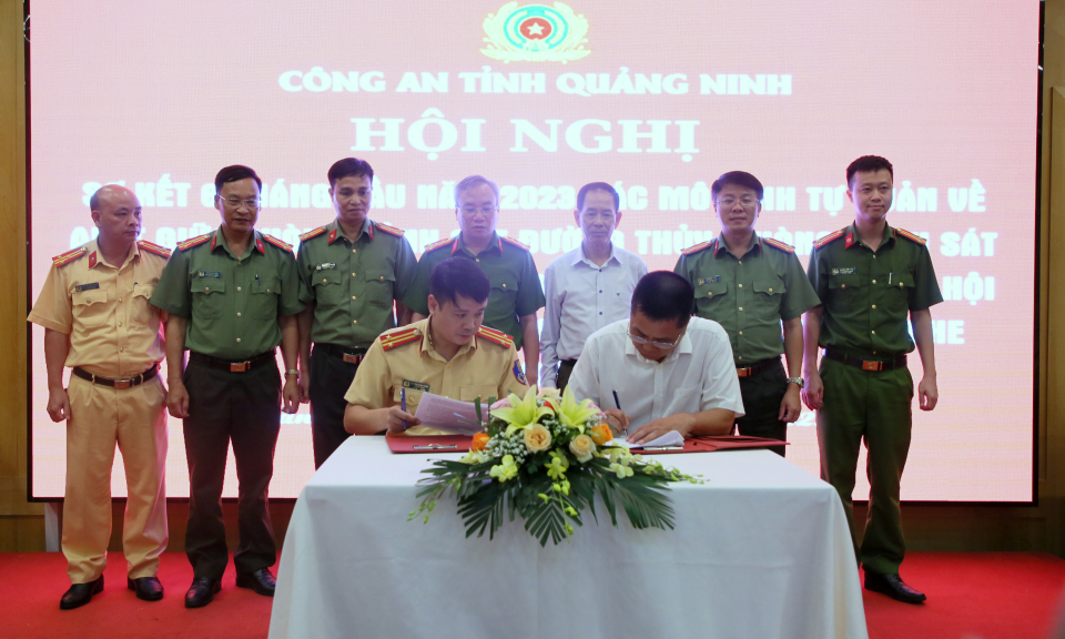 Sơ kết các mô hình tự quản về ANTT trong doanh nghiệp tàu du lịch