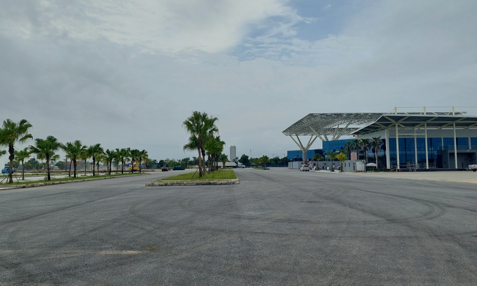 Đẩy nhanh tiến độ thi công Dự án Đầu tư xây dựng hạ tầng kỹ thuật dịch vụ - thương mại Trạm kiểm soát liên ngành cầu Bắc Luân II