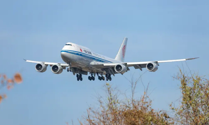 Mỹ, Trung Quốc tăng gần gấp đôi số chuyến bay giữa hai nước