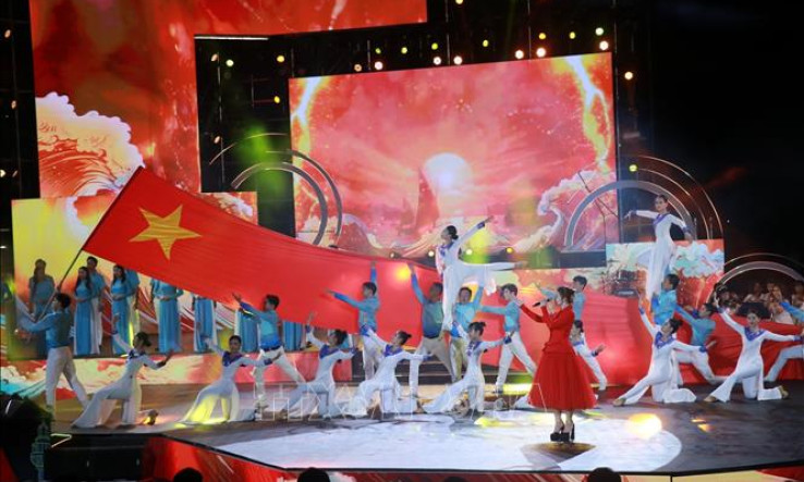 Tôn vinh, thúc đẩy ý thức bảo vệ, phát triển tài nguyên biển, đảo Việt Nam