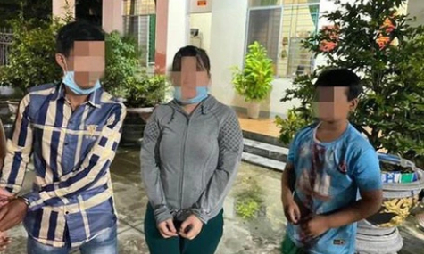 Cháu bé 11 tuổi bị mẹ ruột và nhân tình hướng dẫn đi trộm cắp tài sản