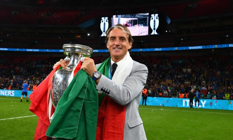 Mancini thôi làm HLV trưởng tuyển Italy