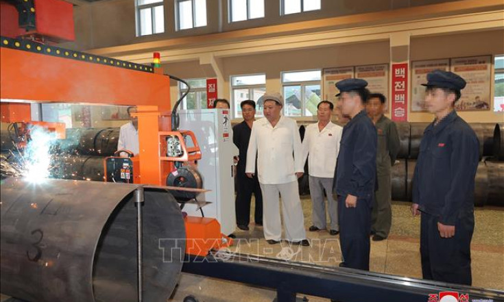 Nhà lãnh đạo Triều Tiên kêu gọi cải thiện năng lực sản xuất tên lửa