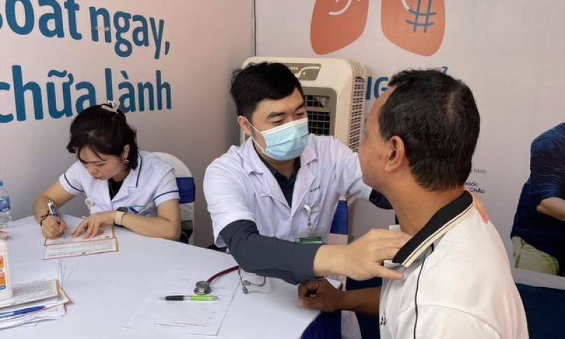 90% ca ung thư phổi là do thuốc lá 