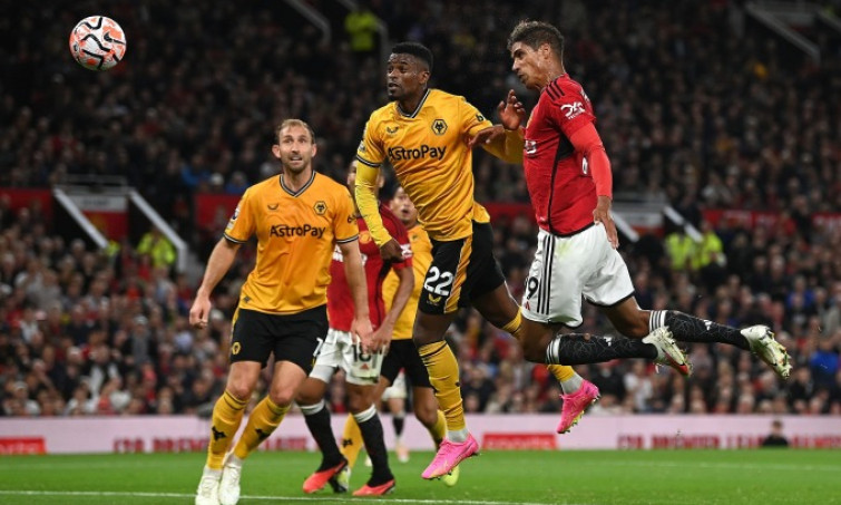 Man Utd thắng nhọc trận ra quân Ngoại hạng Anh