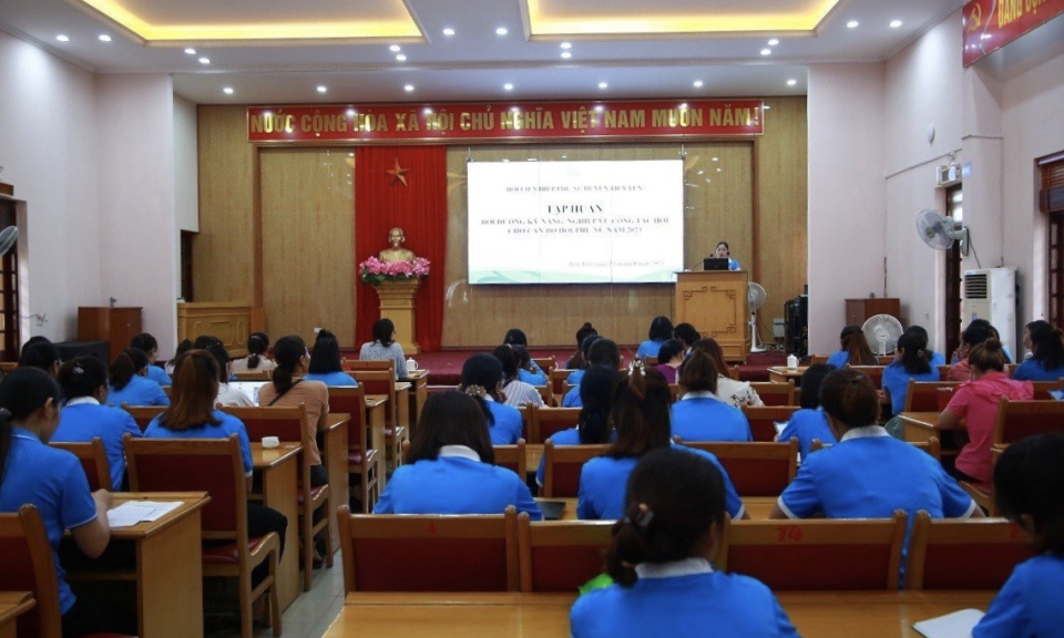 Tiên Yên: Tập huấn nghiệp vụ cho cán bộ hội Phụ nữ 