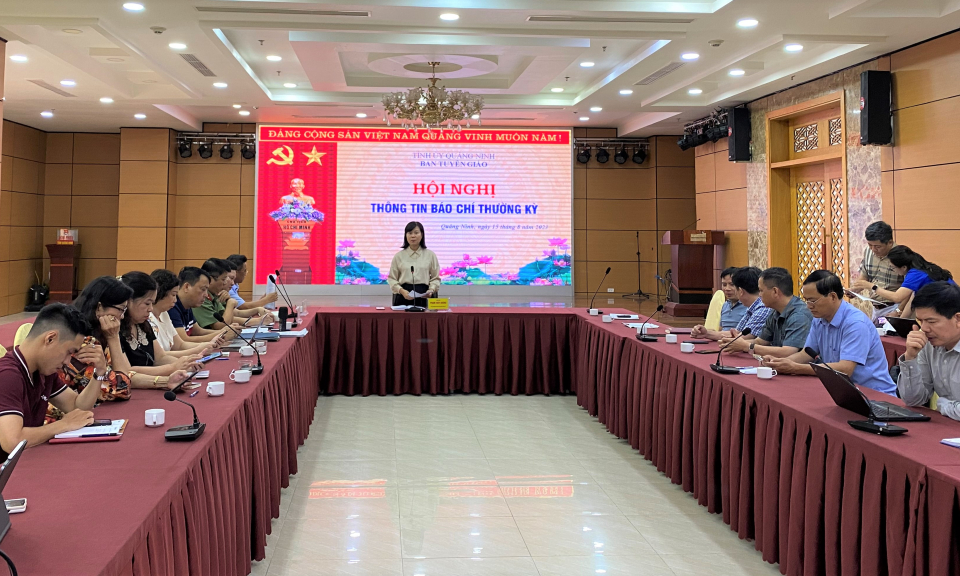 Hội nghị thông tin báo chí thường kỳ