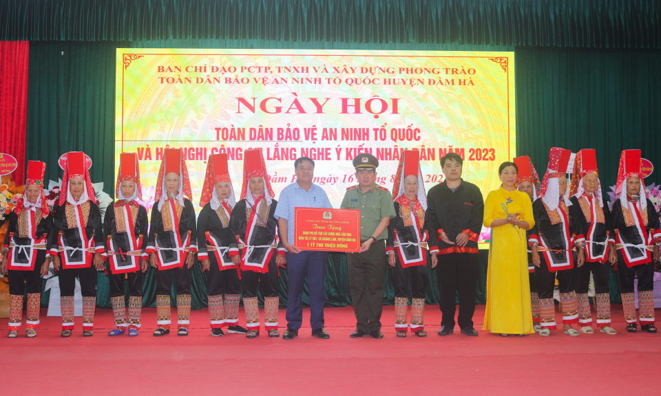 Ngày hội Toàn dân bảo vệ an ninh Tổ quốc tại huyện Đầm Hà