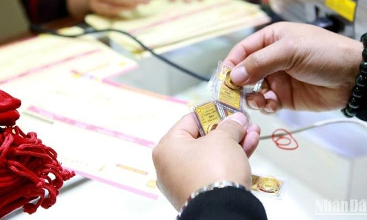 Giá vàng SJC sáng 18/8 tăng lên mức cao nhất trong năm bất chấp thế giới dò đáy 5 tháng