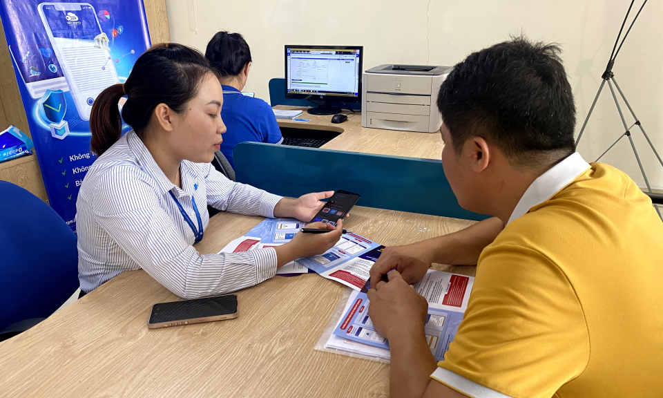 Đẩy mạnh thực hiện dịch vụ công trực tuyến toàn trình