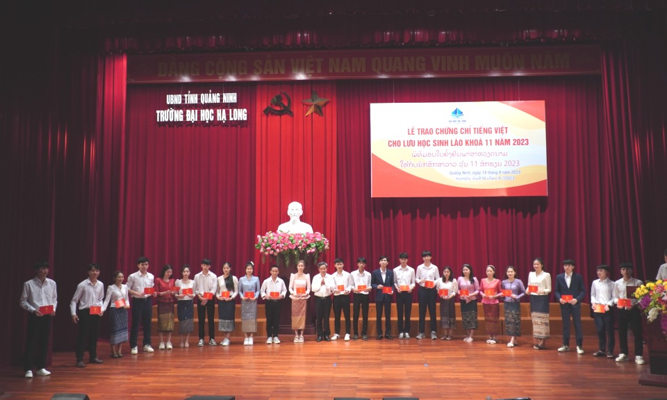 120名留学生获得越语证书