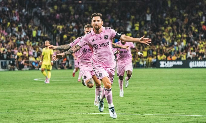 Messi đoạt nhiều danh hiệu nhất lịch sử