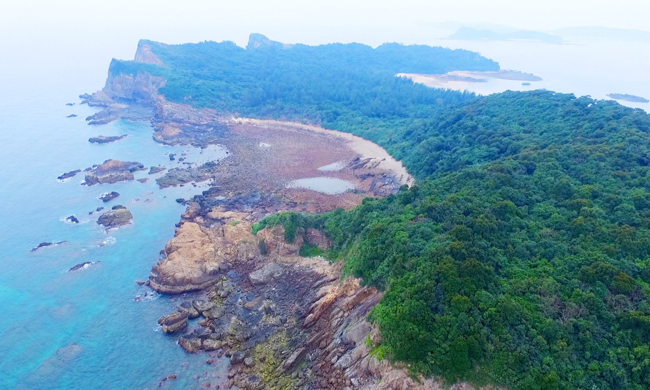 The primitive island of Thanh Lan