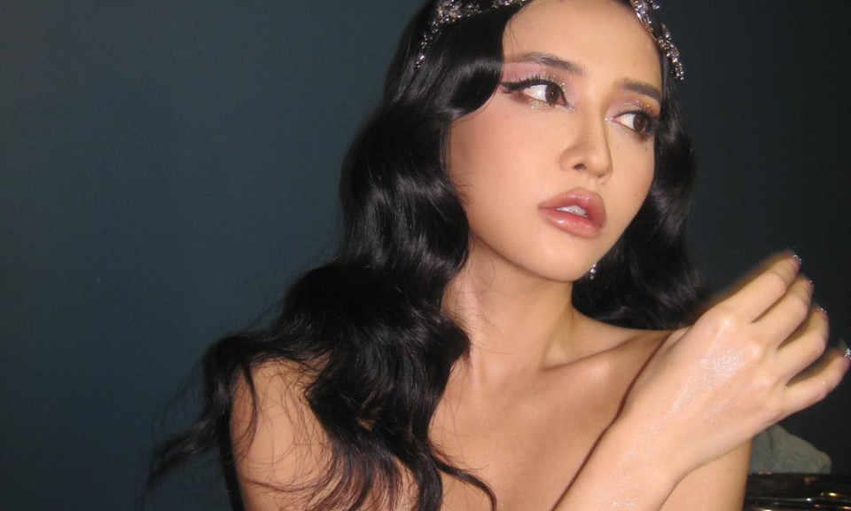 Bích Phương sau thời gian ở ẩn: Sắc vóc quyến rũ, "vựa muối" trên gameshow