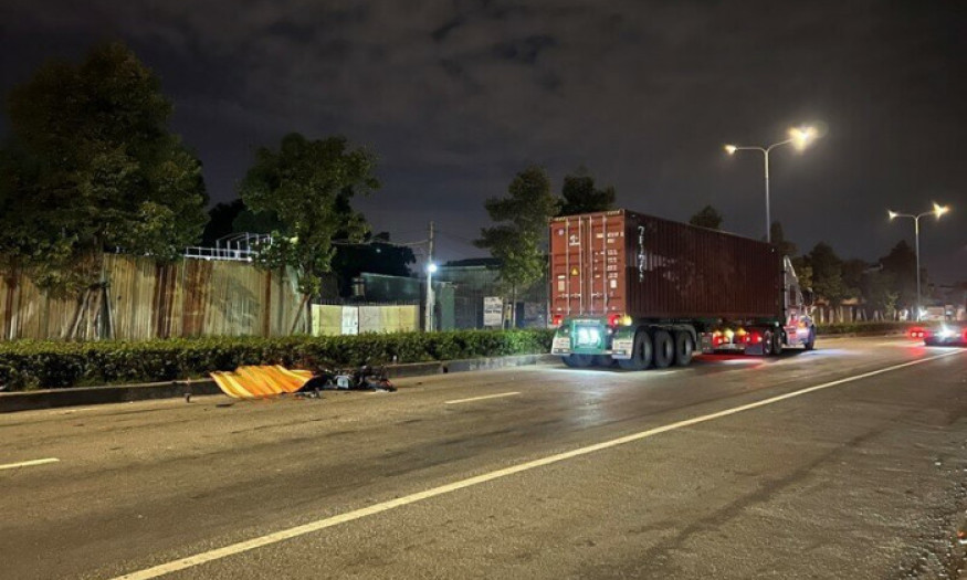 Va chạm với xe container, người đàn ông tử vong tại chỗ