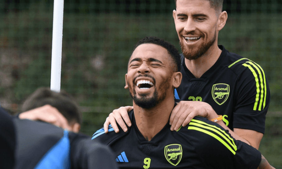 Arsenal đón cú hích Gabriel Jesus