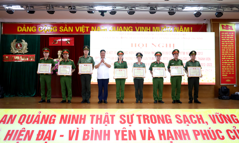 Tổng kết 10 năm phối hợp đẩy mạnh phong trào toàn dân bảo vệ an ninh Tổ quốc