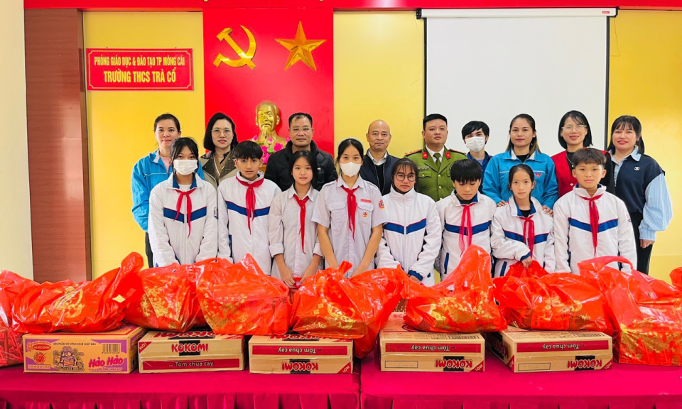 Người kết nối những tấm lòng nhân ái