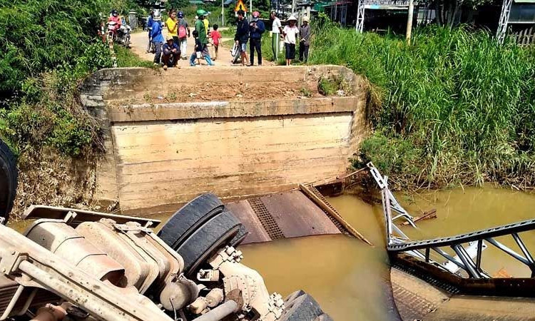 Lâm Đồng: sập cầu Tà Năng 2 khi xe bồn lưu thông qua