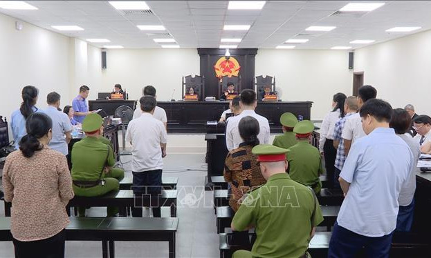 Cựu Chủ tịch UBND TP Hà Nội Nguyễn Đức Chung bị phạt thêm 18 tháng tù