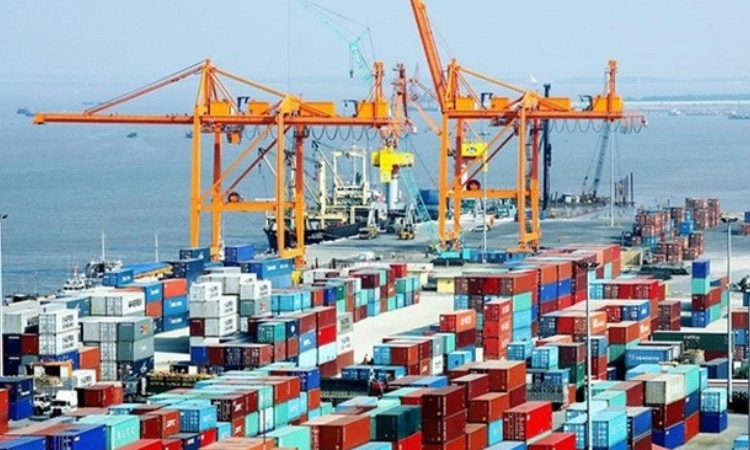 今年前8个月，我省实现财政总收入约近37万亿越盾