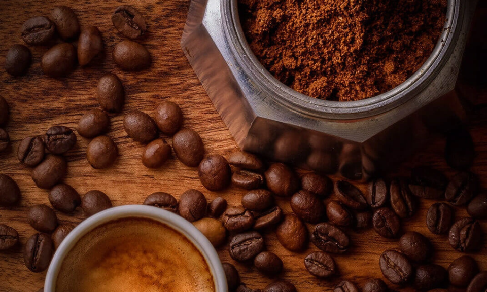Tìm ra công dụng bất ngờ của bã cà phê