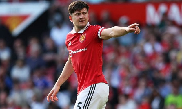 Man Utd từ chối cho mượn Maguire