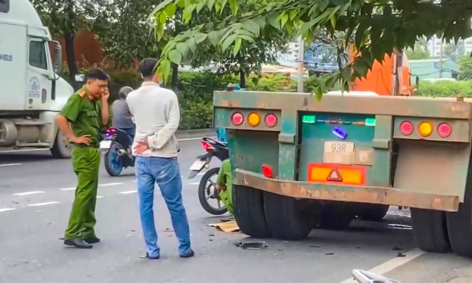 Nam thanh niên tử vong bên hông xe đầu kéo ở TPHCM