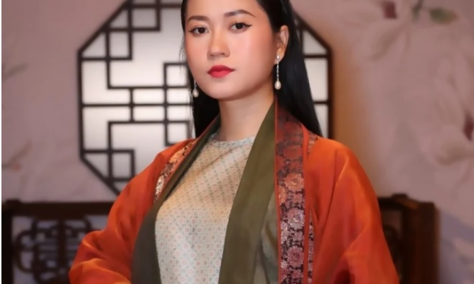 Lâm Vỹ Dạ lấn sân làm ca sĩ?