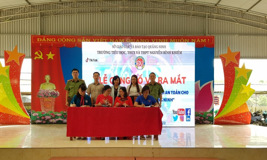 Hạ Long: Nhiều trường học ra mắt mô hình thí điểm “Sử dụng mạng xã hội an toàn cho học sinh, sinh viên tỉnh Quảng Ninh”