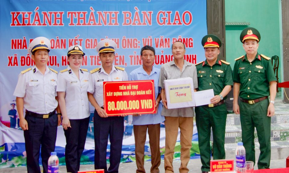 Lữ đoàn 170: Bàn giao Nhà đại đoàn kết cho hộ nghèo tại huyện Tiên Yên