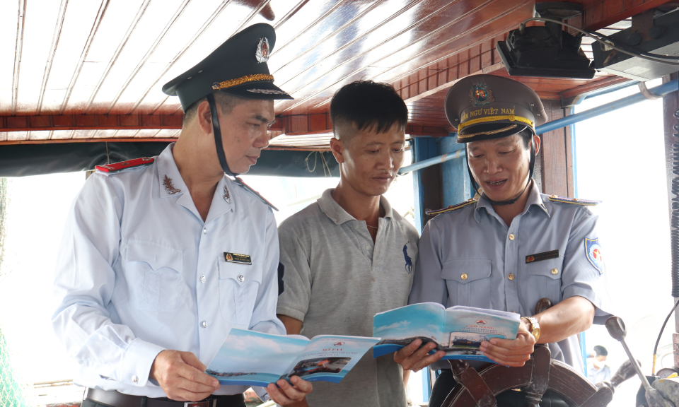 Tuyên truyền phòng, chống khai thác thủy sản IUU trái phép