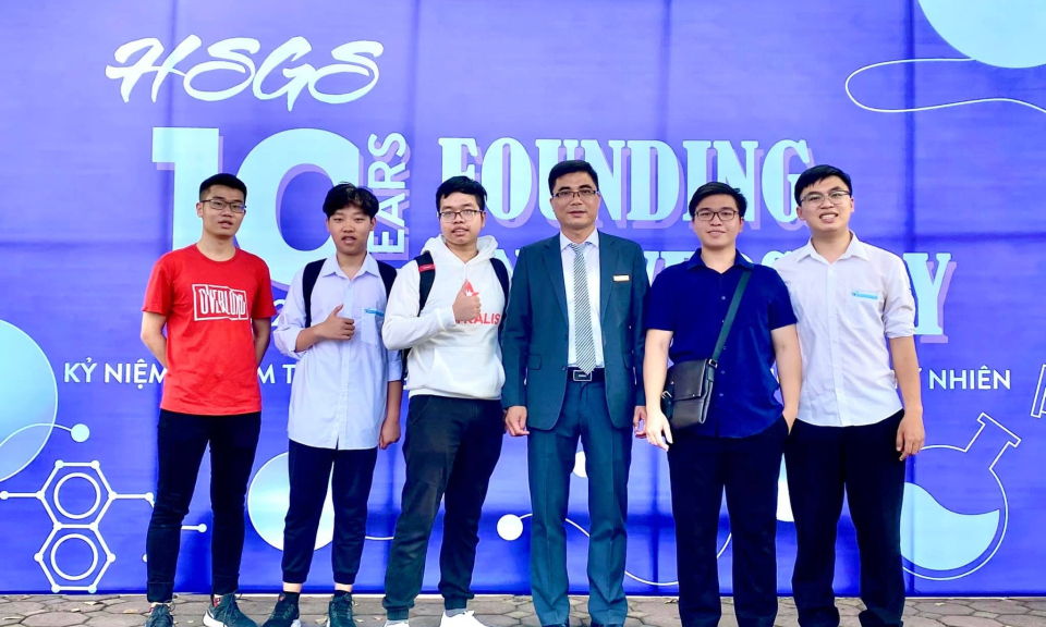 Từ “diệt giặc dốt” đến những giải thưởng vươn tầm quốc tế