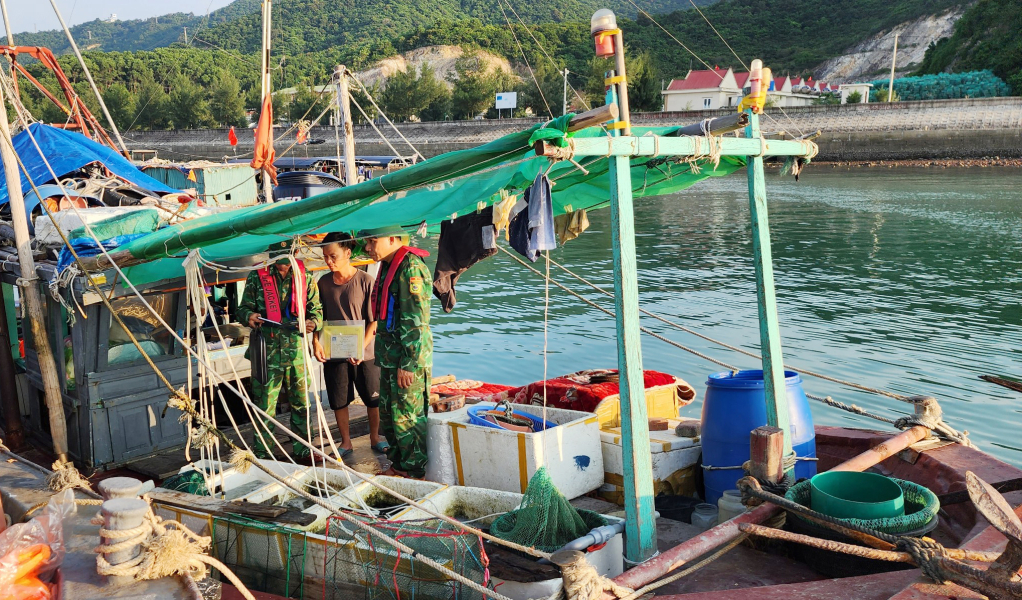 Thông qua công tác tuyên truyền đã góp phần nâng cao ý thức cho ngư dân về bảo vệ nguồn lợi thuỷ sản.