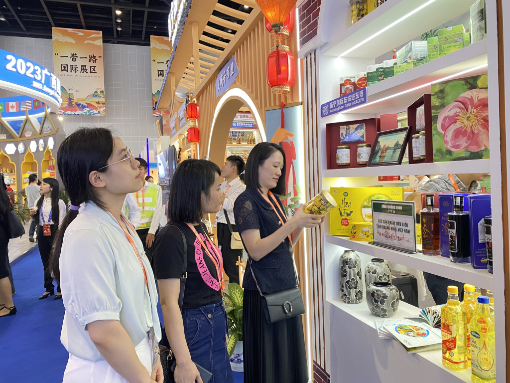 Các sản phẩm OCOP Quảng Ninh được trưng bày tại Hội chợ Trung Quốc-ASEAN lần thứ 20.