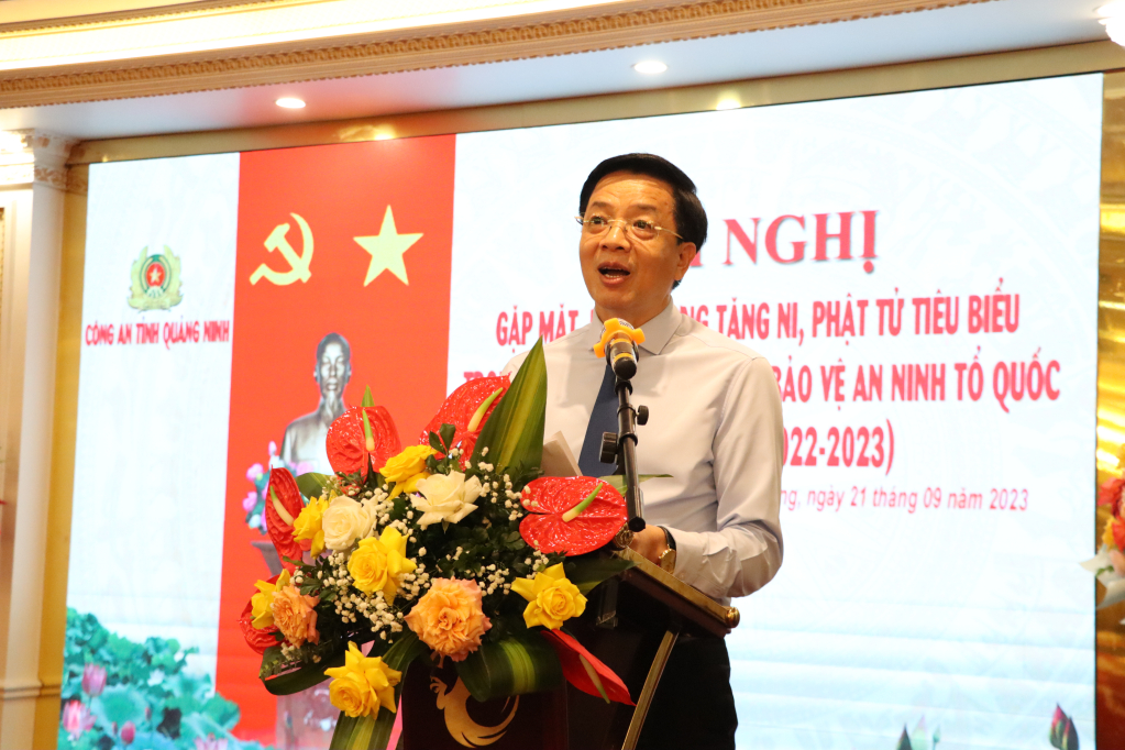 Đồng chí Nguyễn Văn Hồi, Uỷ viên Ban Thường vụ Tỉnh uỷ, Trưởng Ban Dân vận, Chủ tịch Uỷ ban MTTQ tỉnh phát biểu tại hội nghị.