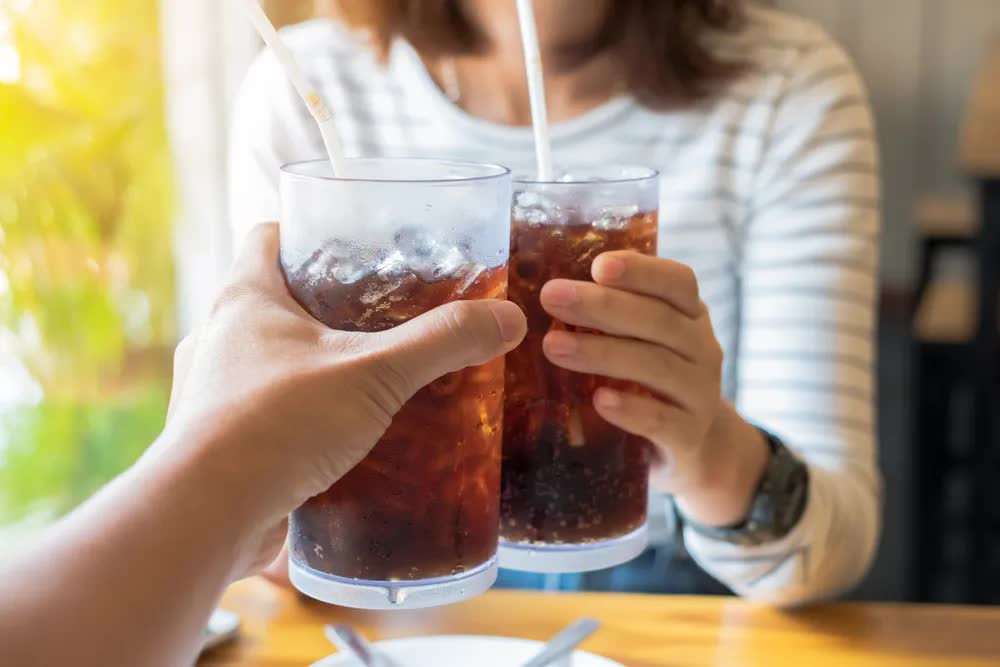 Điều gì sẽ xảy ra với cơ thể khi bạn uống soda mỗi ngày?