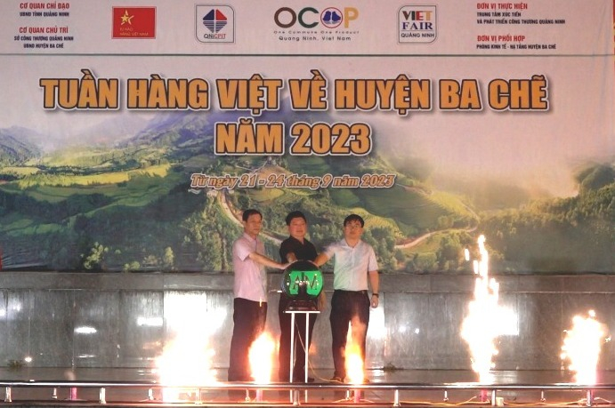 Tuần hàng Việt về huyện Ba Chẽ năm 2023 chính thức khai mạc.