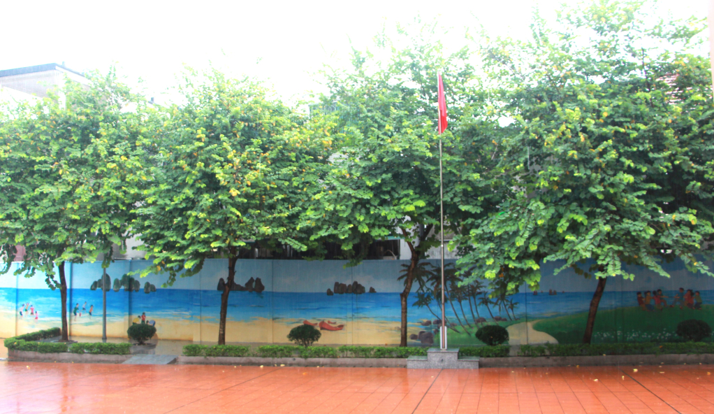 Một góc bức tranh tường được trao tặng cho Cơ sở bảo trợ chăm sóc trẻ em có hoàn cảnh đặc biệt tỉnh Quảng Ninh