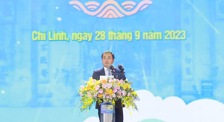 Đồng chí Trần Đức Thắng, Ủy viên Trung ương Đảng, Bí thư Tỉnh ủy Hải Dương phát biểu đánh giá cao và ghi nhận sáng kiến của TP Chí Linh tổ chức Festival Chí Linh - Hải Dương 2023.