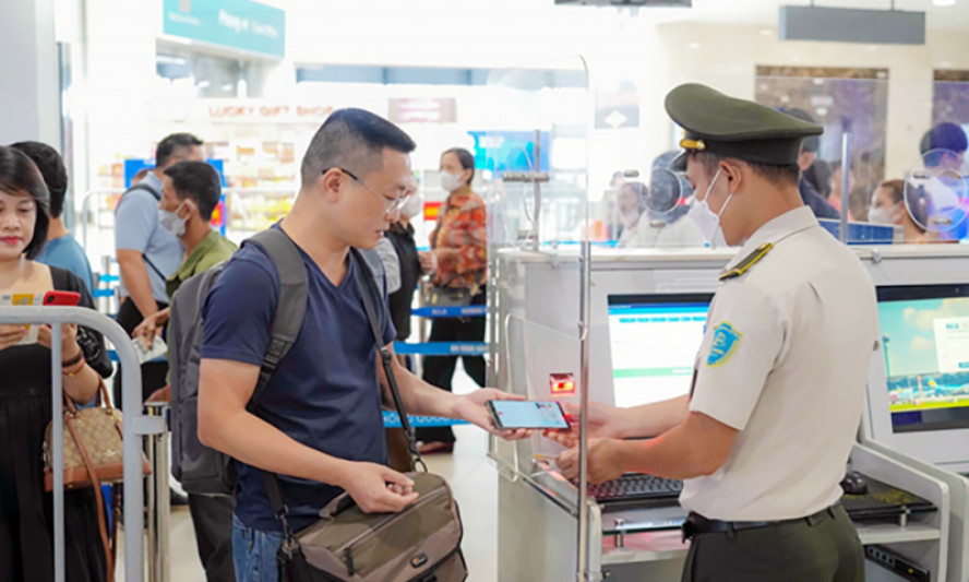 Thay đổi nhiều quy định về siết chặt an ninh và khai thác sân bay