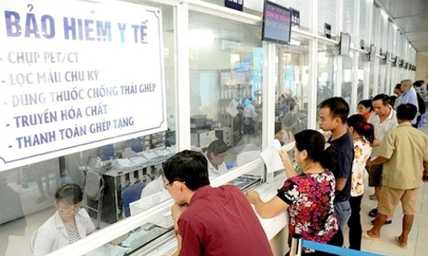 Công chức là thương binh có phải đóng BHYT?